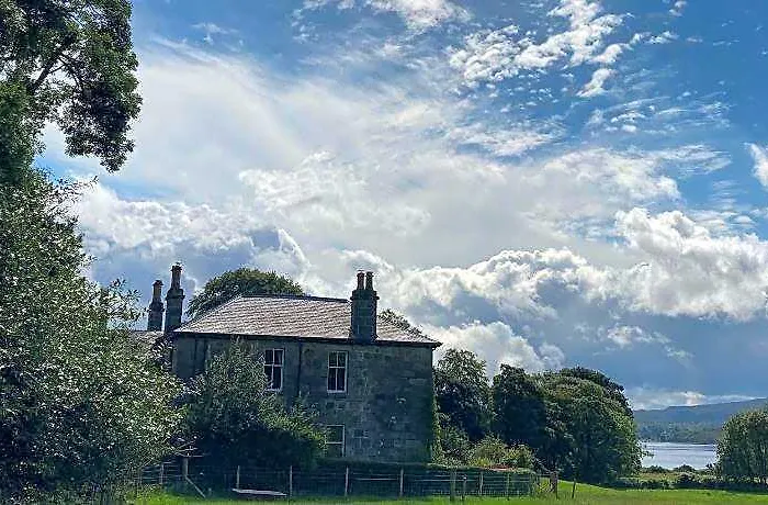 Blarcreen House